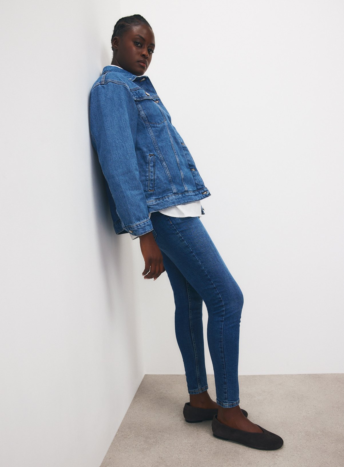Mid Blue Denim Oversized Trucker Jacket 20 - Image 3 thumbnail